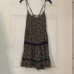 Adorable flower dress!